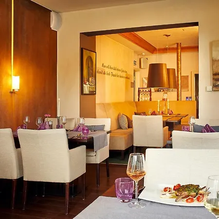 Hotell Engemann Kurve 4*